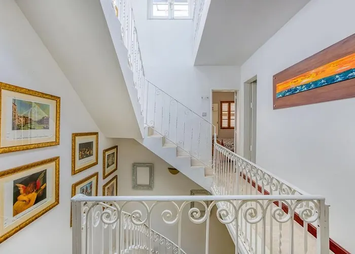 Twentyseven Homey Near Promenade Sliema