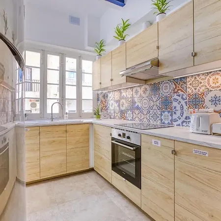 Appartamento Designer 1br Loft Sleeps 4 In Area Sliema