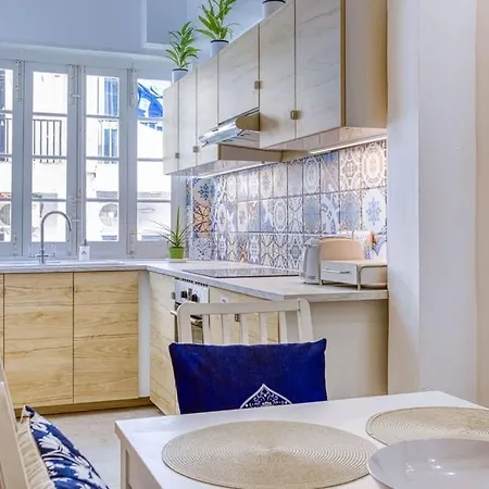 Designer 1br Loft Sleeps 4 In Area