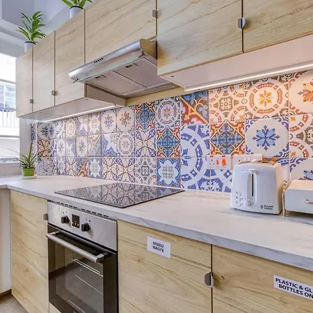 Designer 1br Loft Sleeps 4 In Area *