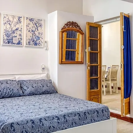 Designer 1br Loft Sleeps 4 In Area