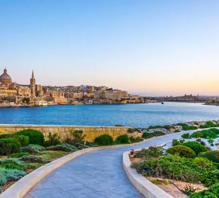Appartement Designer 1br Loft Sleeps 4 In Area Sliema