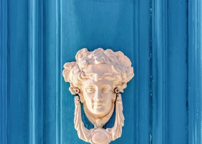 Twentyseven Homey Near Promenade Appartement