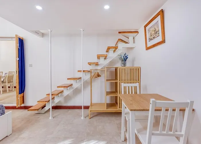 Apartman Twentyseven Homey Near Promenade *