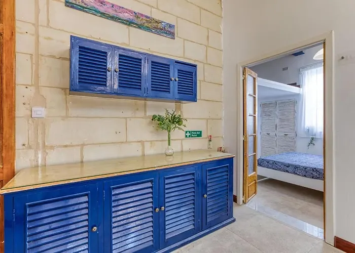 Apartman Twentyseven Homey Near Promenade *