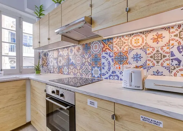 Twentyseven Homey Near Promenade *