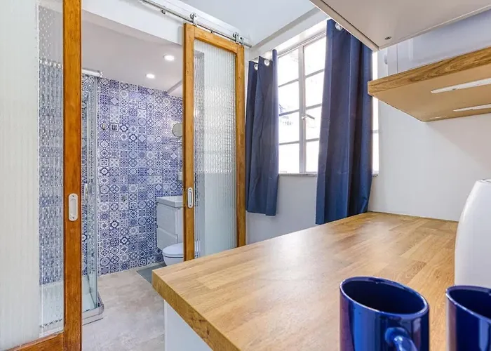 Apartman Twentyseven Homey Near Promenade